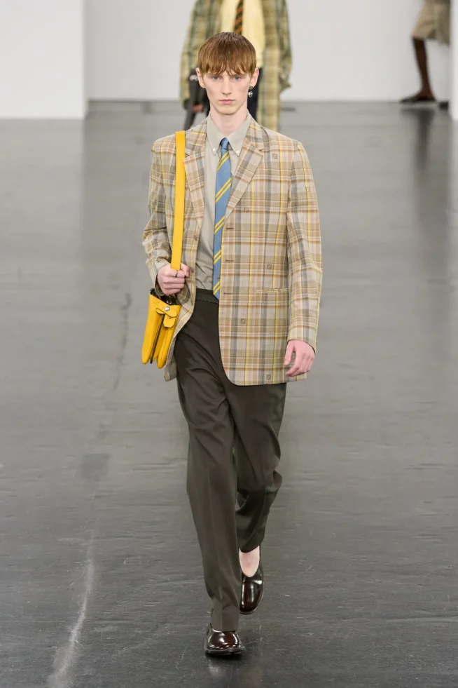 00008-fendi-spring-2025-menswear-credit-gorunway