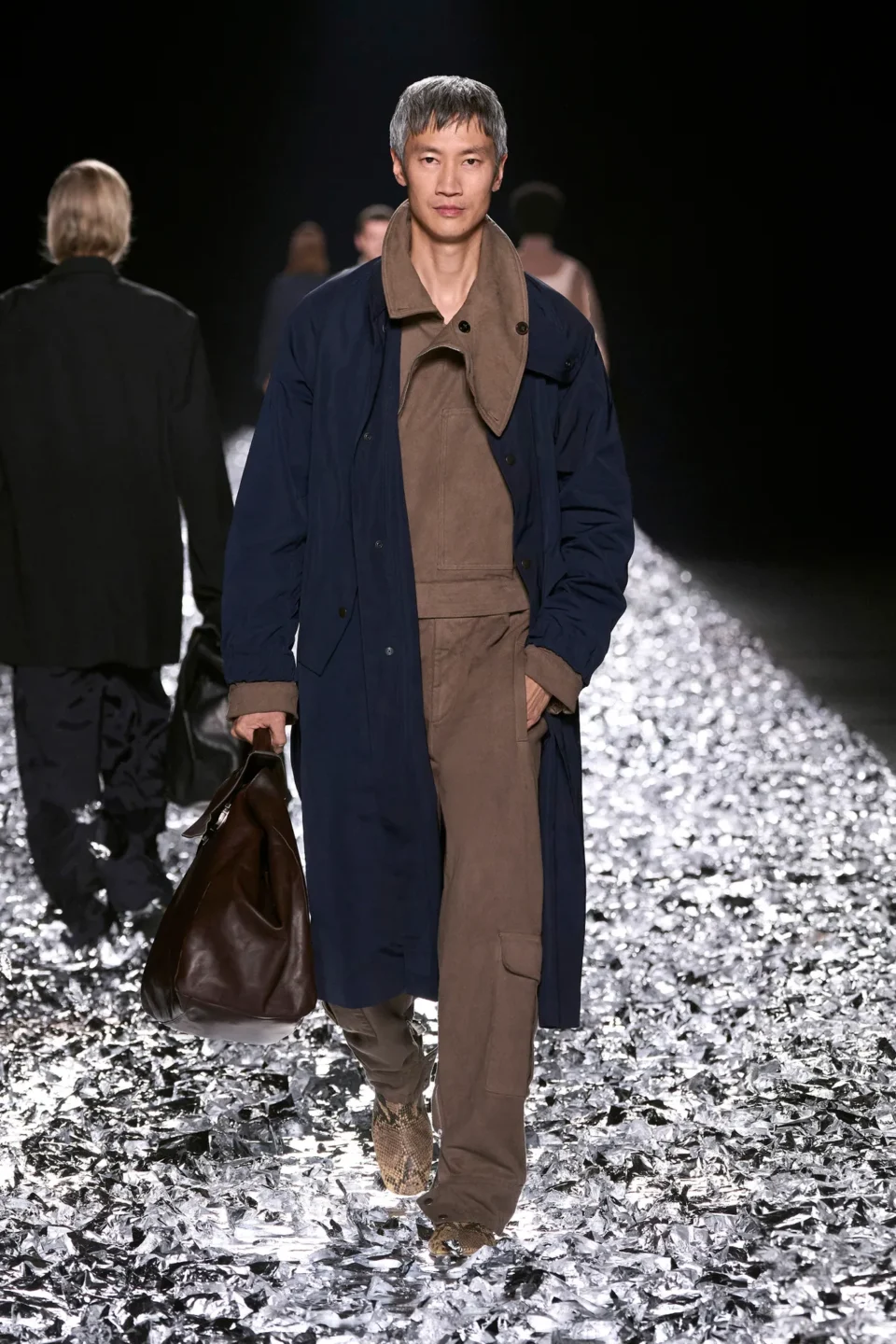 00009-dries-van-noten-spring-2025-menswear-credit-gorunway
