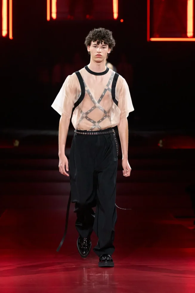 00009-dsquared2-spring-2025-menswear-credit-gorunway