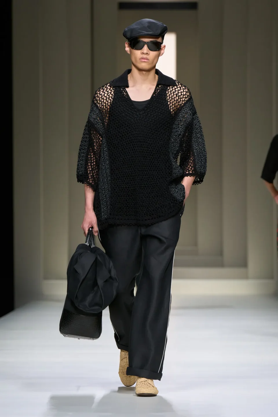 00010-dolce-and-gabbana-spring-2025-menswear-credit-gorunway