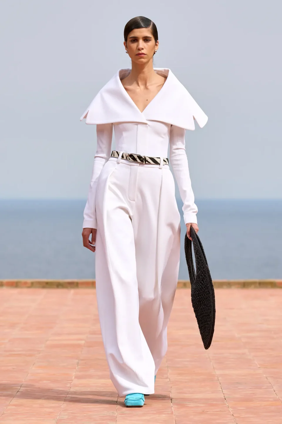 00010-jacquemus-fall-24-ready-to-wear-credit-gorunway