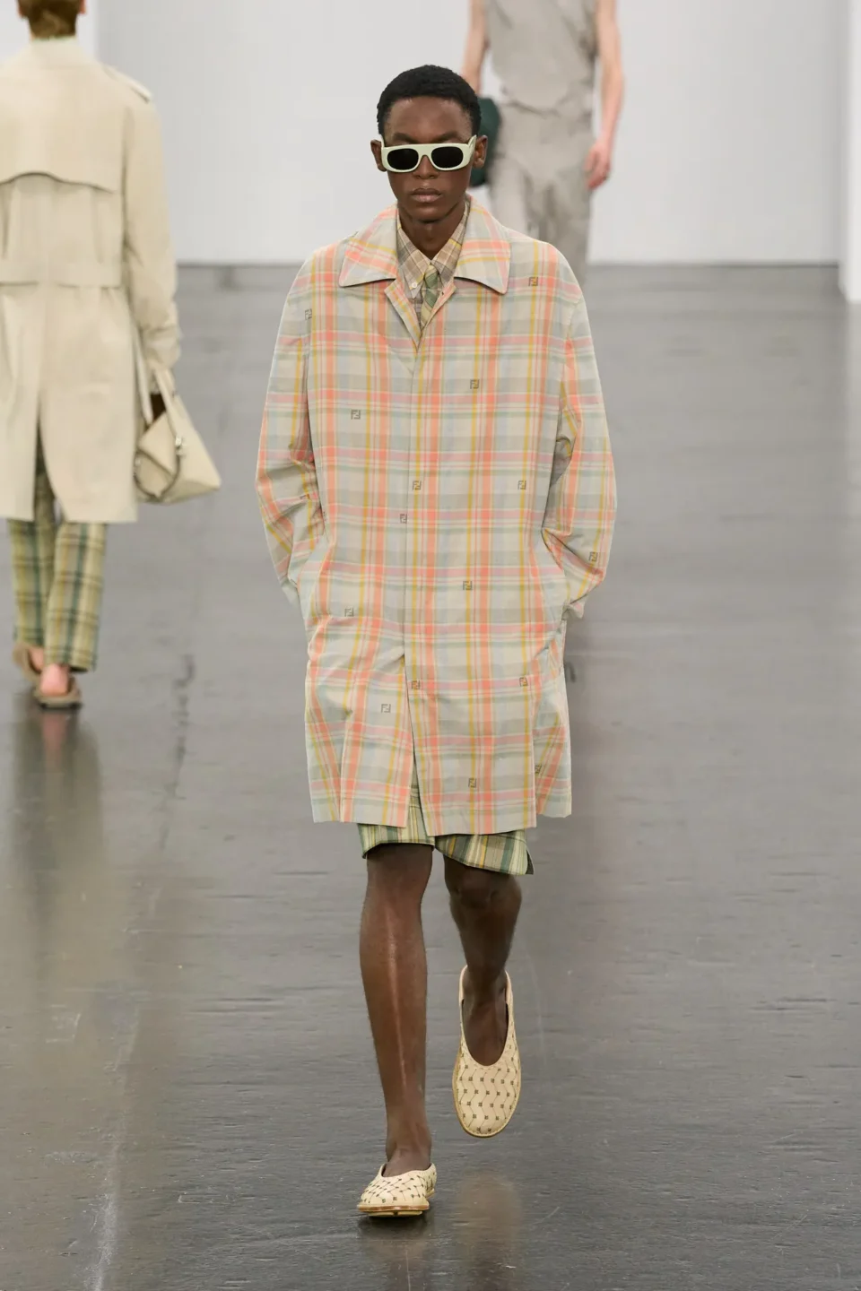 00012-fendi-spring-2025-menswear-credit-gorunway