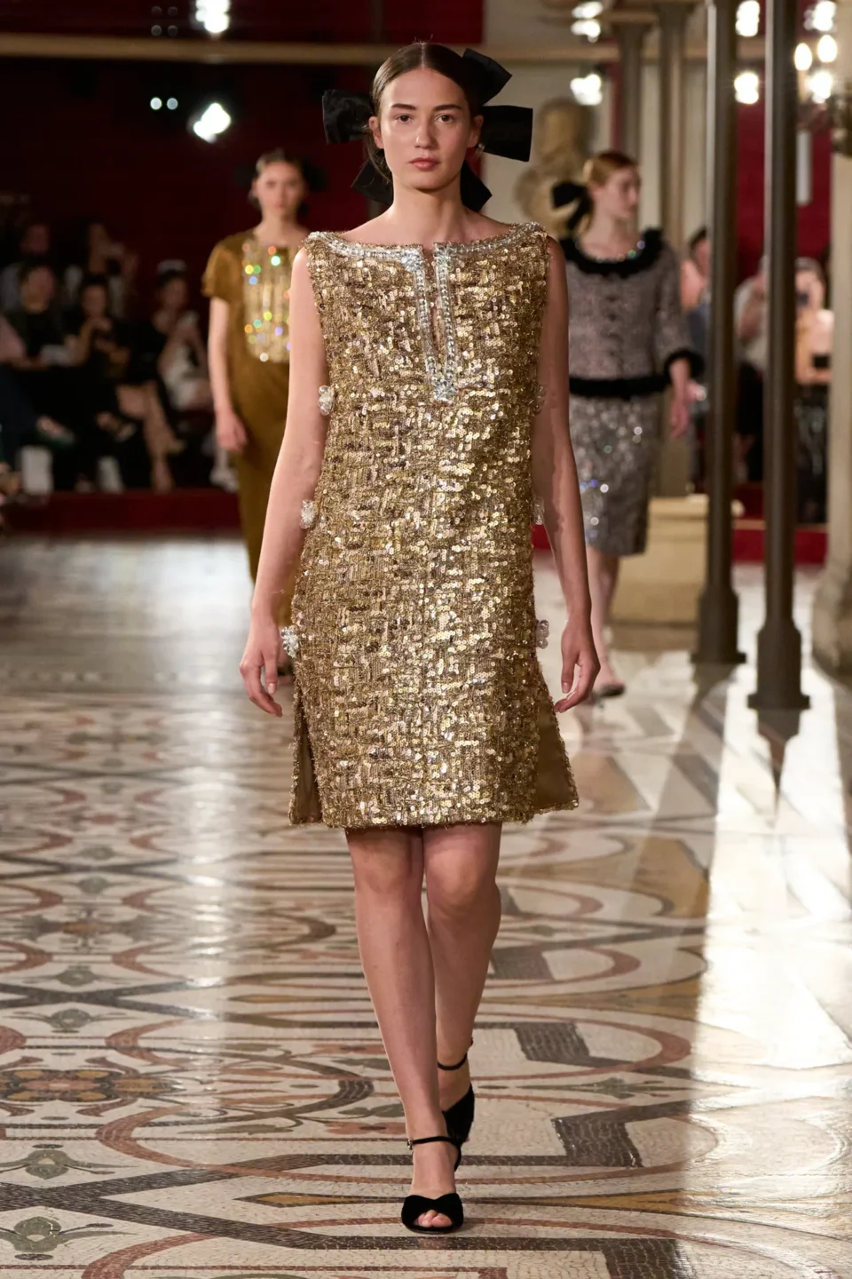 00013-chanel-fall-2024-couture-credit-gorunway