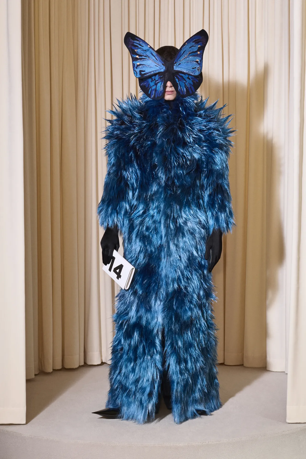 00014-balenciaga-fall-24-couture-credit-brand