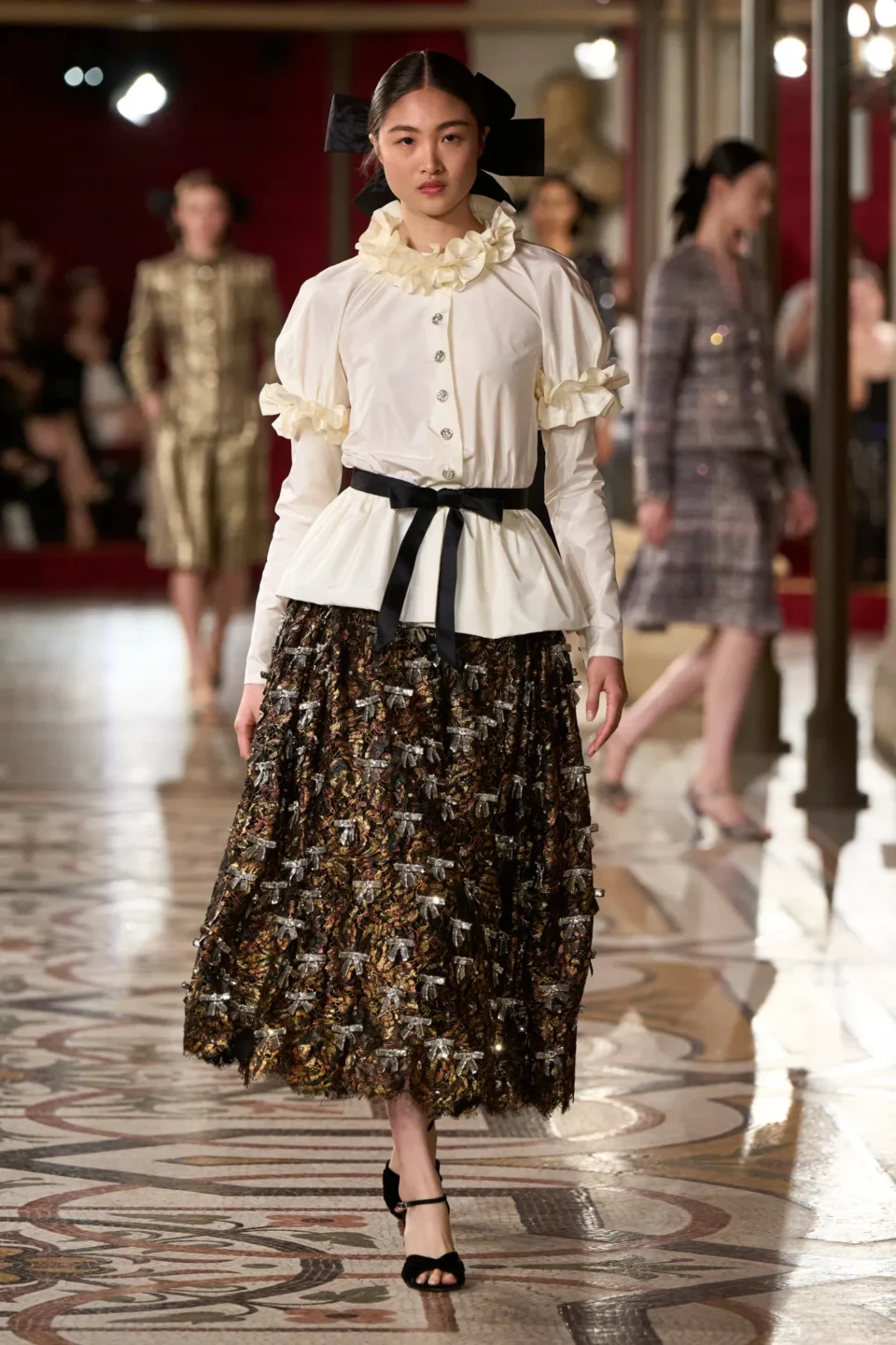 00015-chanel-fall-2024-couture-credit-gorunway