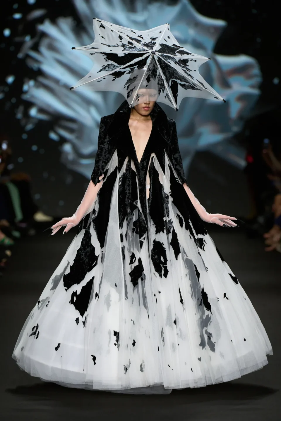00016-robert-wun-fall-2024-couture-credit-gorunway