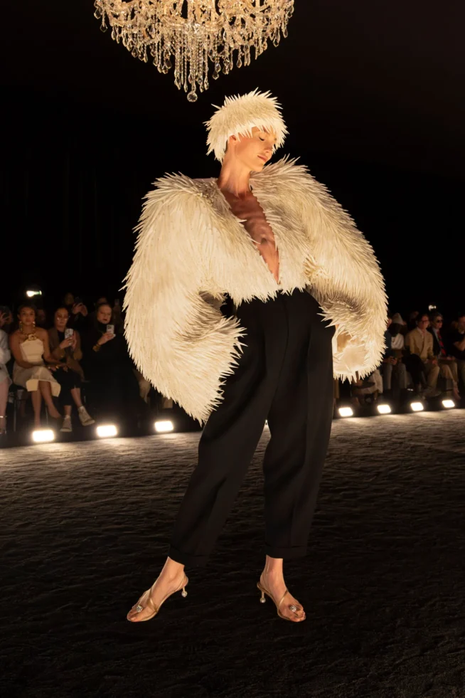 00016-schiaparelli-fall-2024-couture-credit-brand