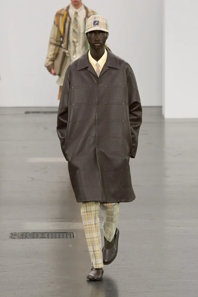 00017-fendi-spring-2025-menswear-credit-gorunway