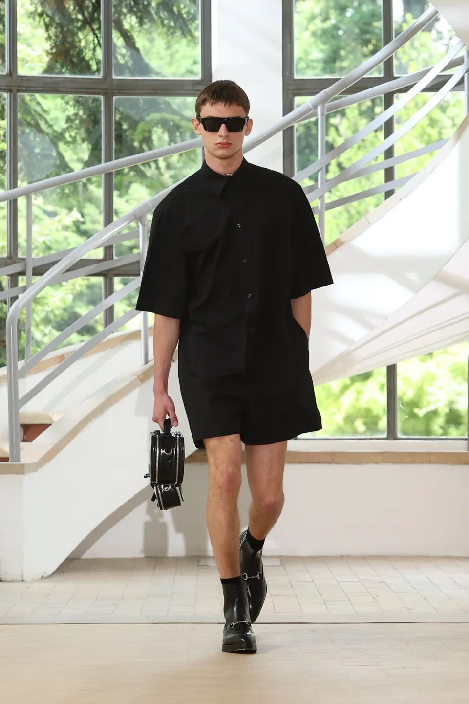 00017-gucci-spring-25-mens-credit-brand