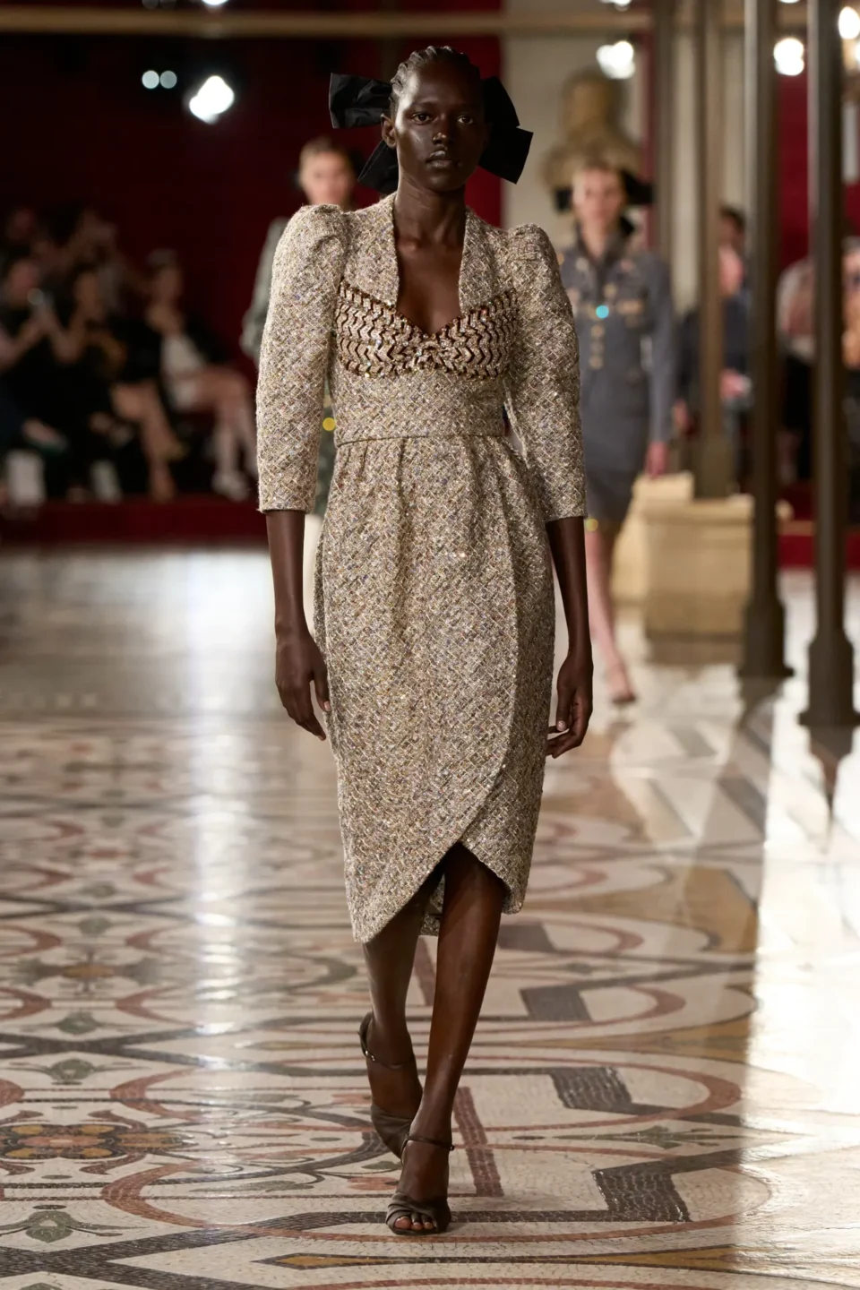00018-chanel-fall-2024-couture-credit-gorunway