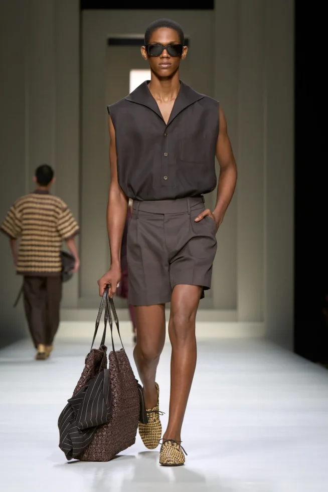 00018-dolce-and-gabbana-spring-2025-menswear-credit-gorunway