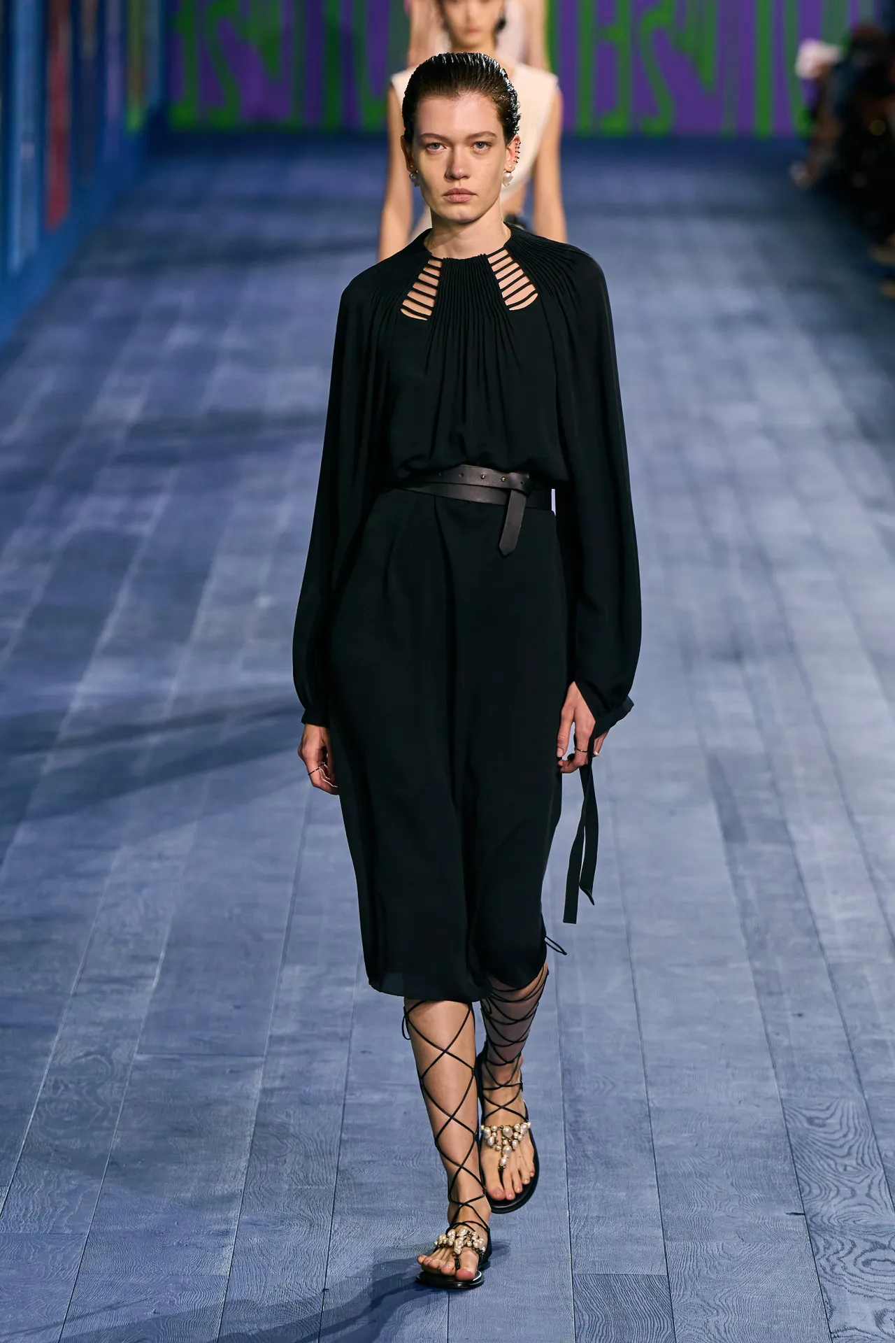 00019-christian-dior-fall-2024-couture-credit-gorunway