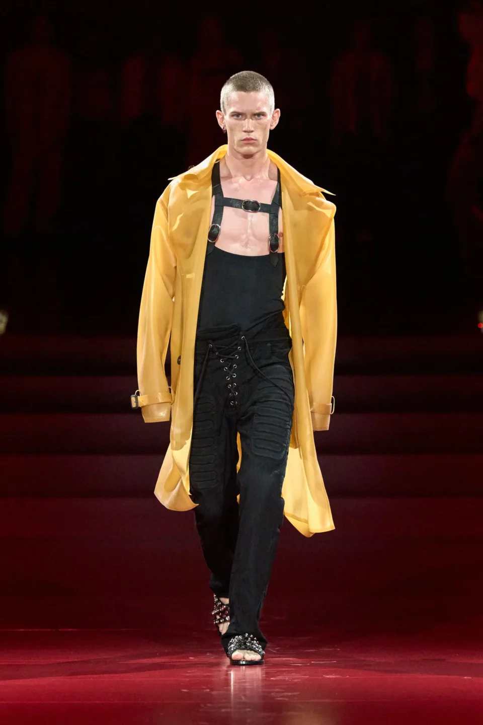 00019-dsquared2-spring-2025-menswear-credit-gorunway