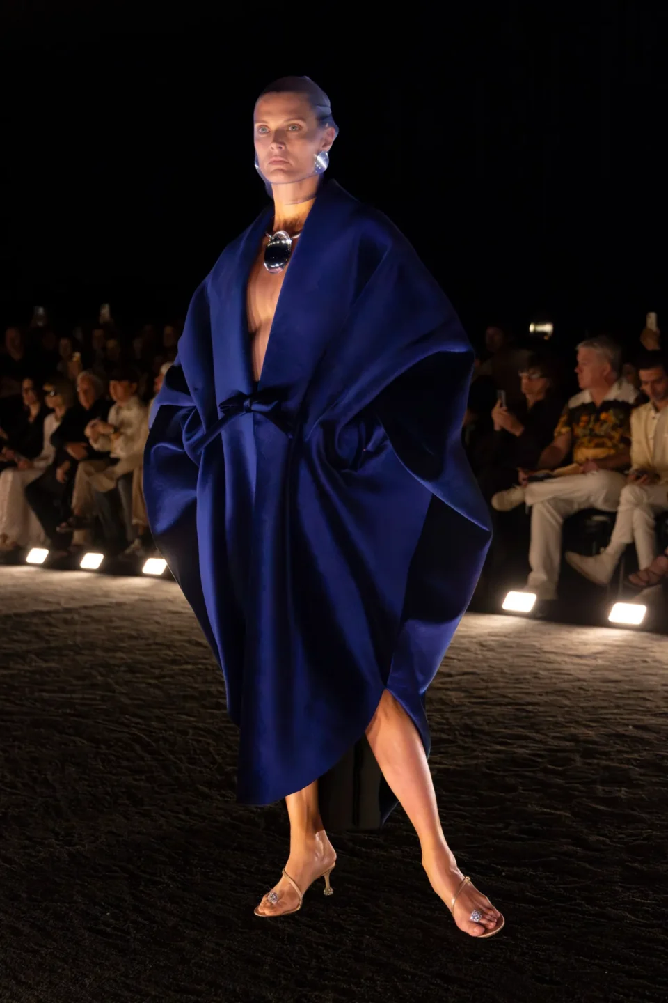 00019-schiaparelli-fall-2024-couture-credit-brand