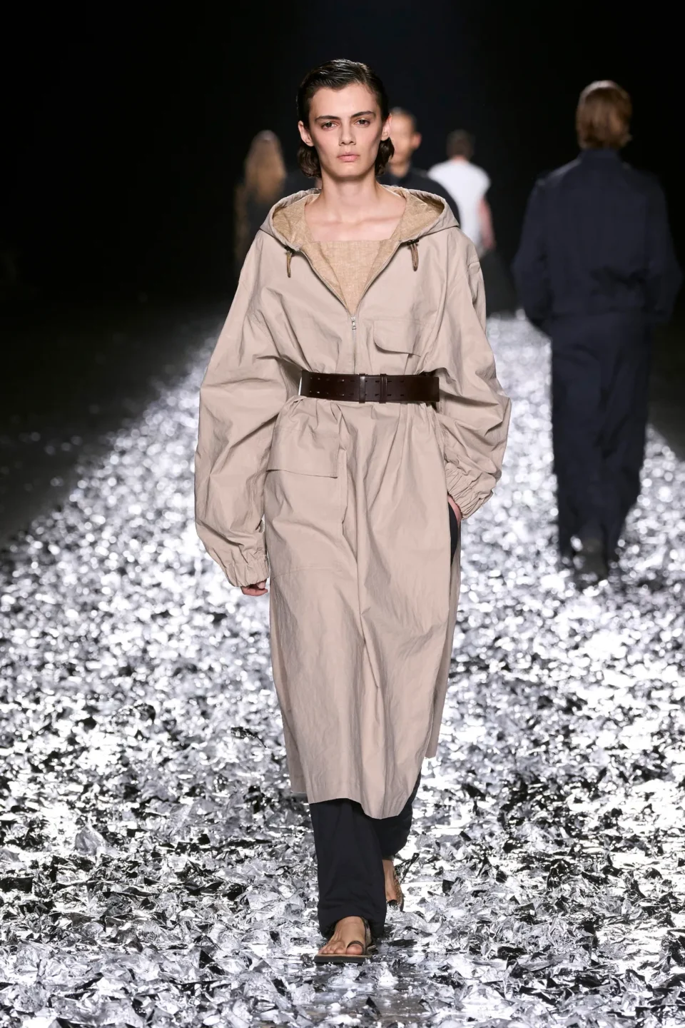 00020-dries-van-noten-spring-2025-menswear-credit-gorunway