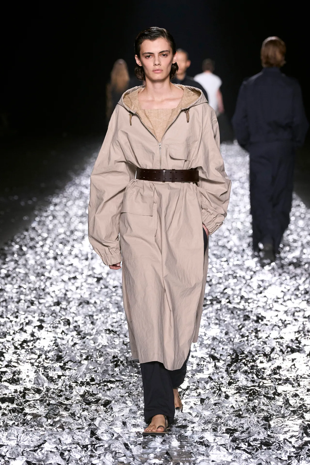 00020-dries-van-noten-spring-2025-menswear-credit-gorunway