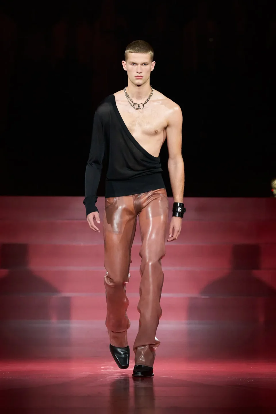 00020-dsquared2-spring-2025-menswear-credit-gorunway