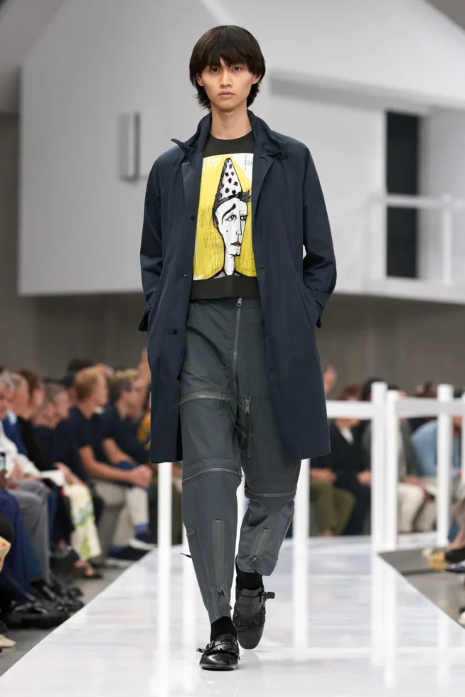 00020-prada-spring-2025-menswear-credit-gorunway