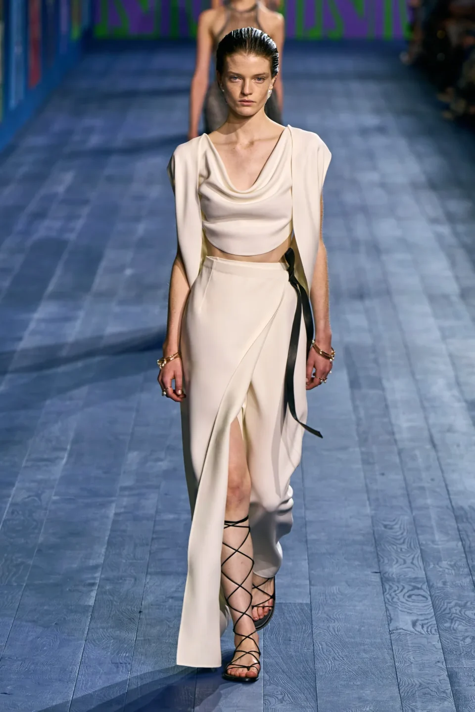 00022-christian-dior-fall-2024-couture-credit-gorunway