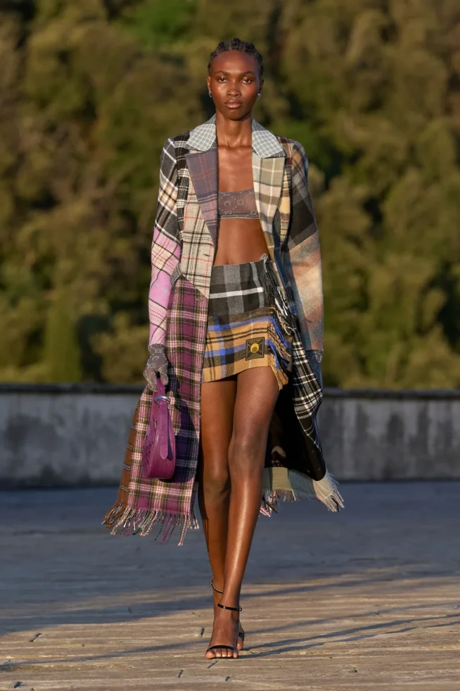 00022-marine-serre-spring-2025-menswear-credit-gorunway