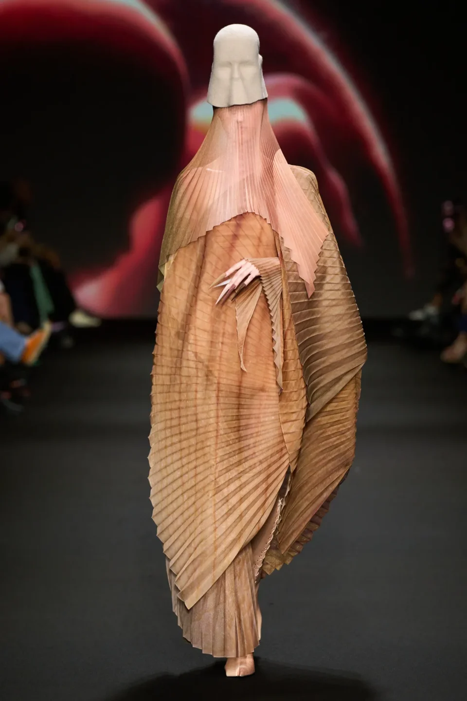 00022-robert-wun-fall-2024-couture-credit-gorunway
