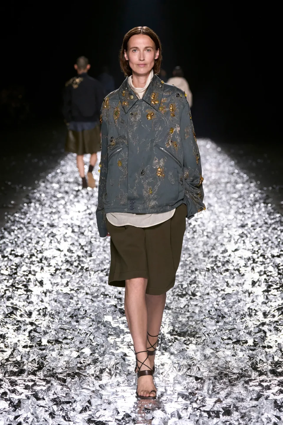 00023-dries-van-noten-spring-2025-menswear-credit-gorunway