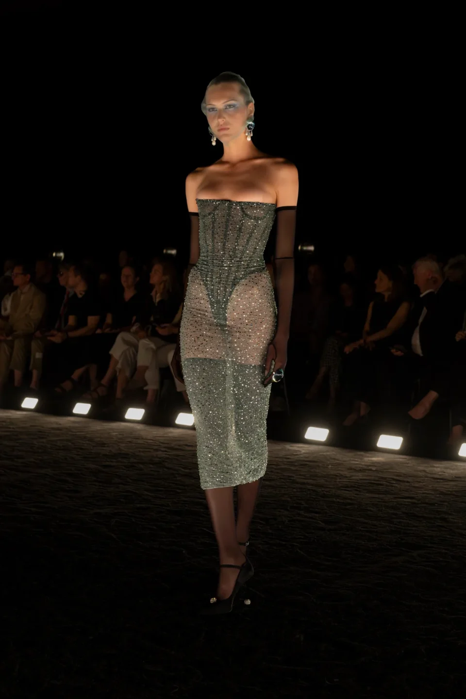 00023-schiaparelli-fall-2024-couture-credit-brand
