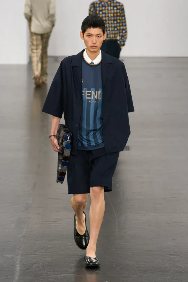 00025-fendi-spring-2025-menswear-credit-gorunway