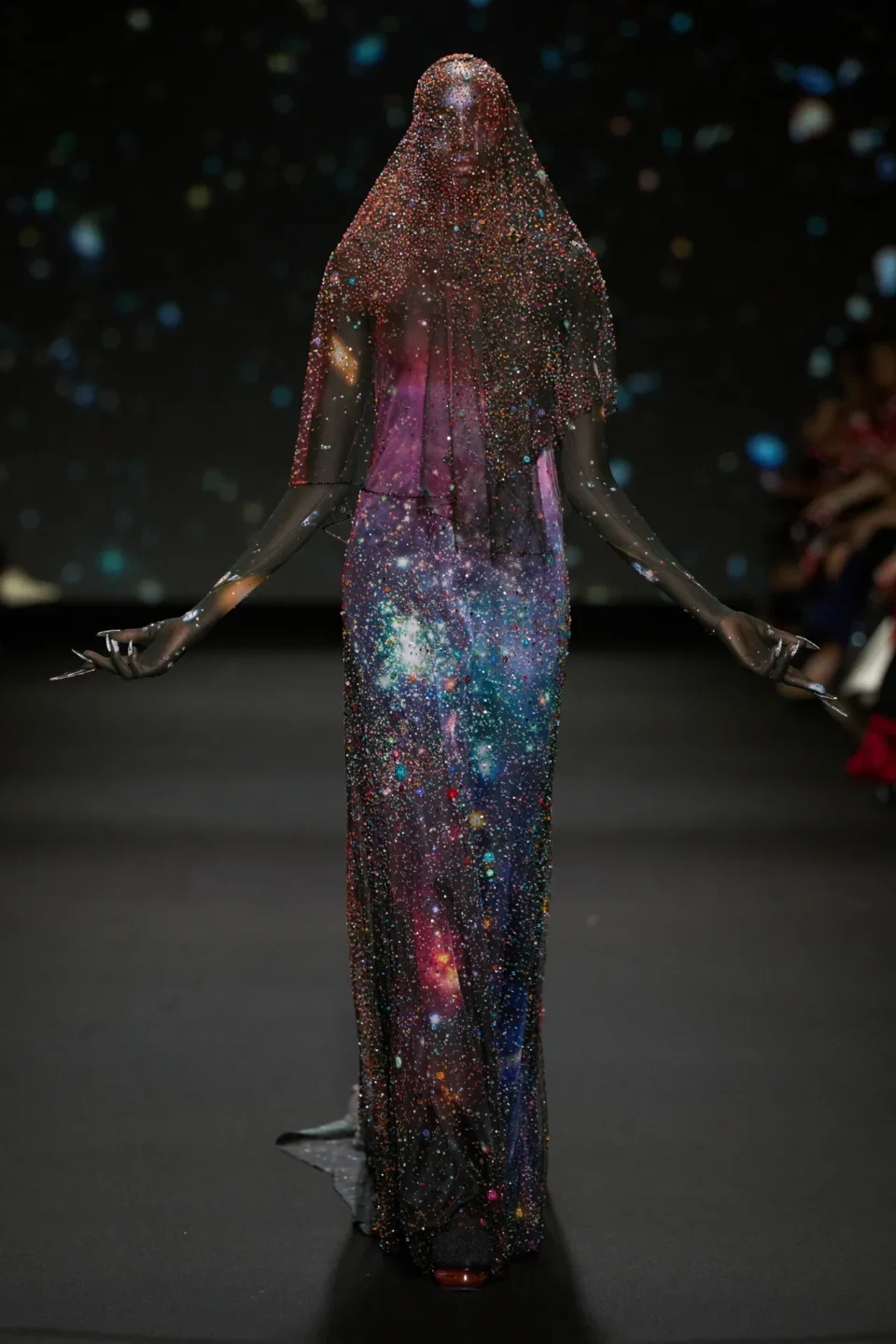 00025-robert-wun-fall-2024-couture-credit-gorunway