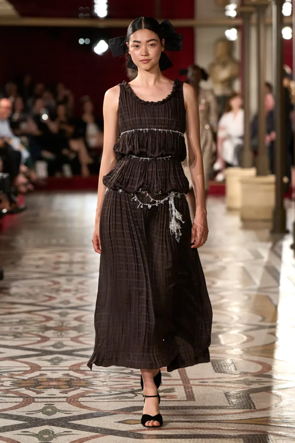 00026-chanel-fall-2024-couture-credit-gorunway