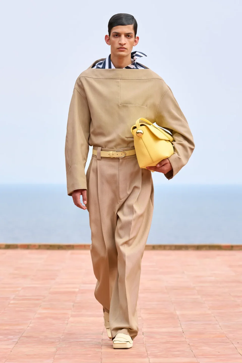 00026-jacquemus-fall-24-ready-to-wear-credit-gorunway