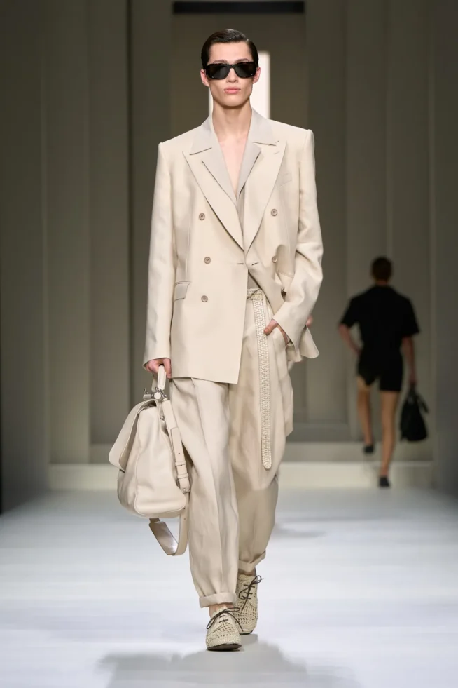 00027-dolce-and-gabbana-spring-2025-menswear-credit-gorunway