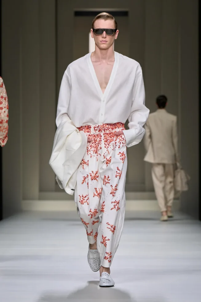 00029-dolce-and-gabbana-spring-2025-menswear-credit-gorunway