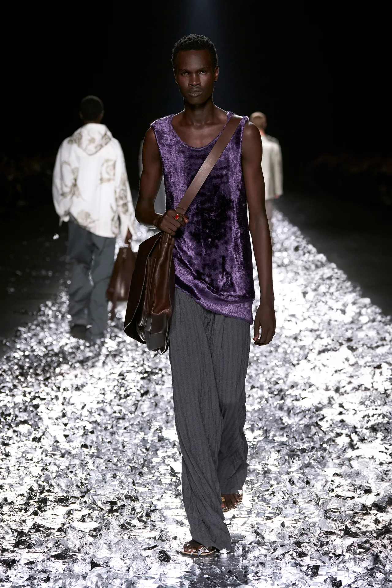 00031-dries-van-noten-spring-2025-menswear-credit-gorunway