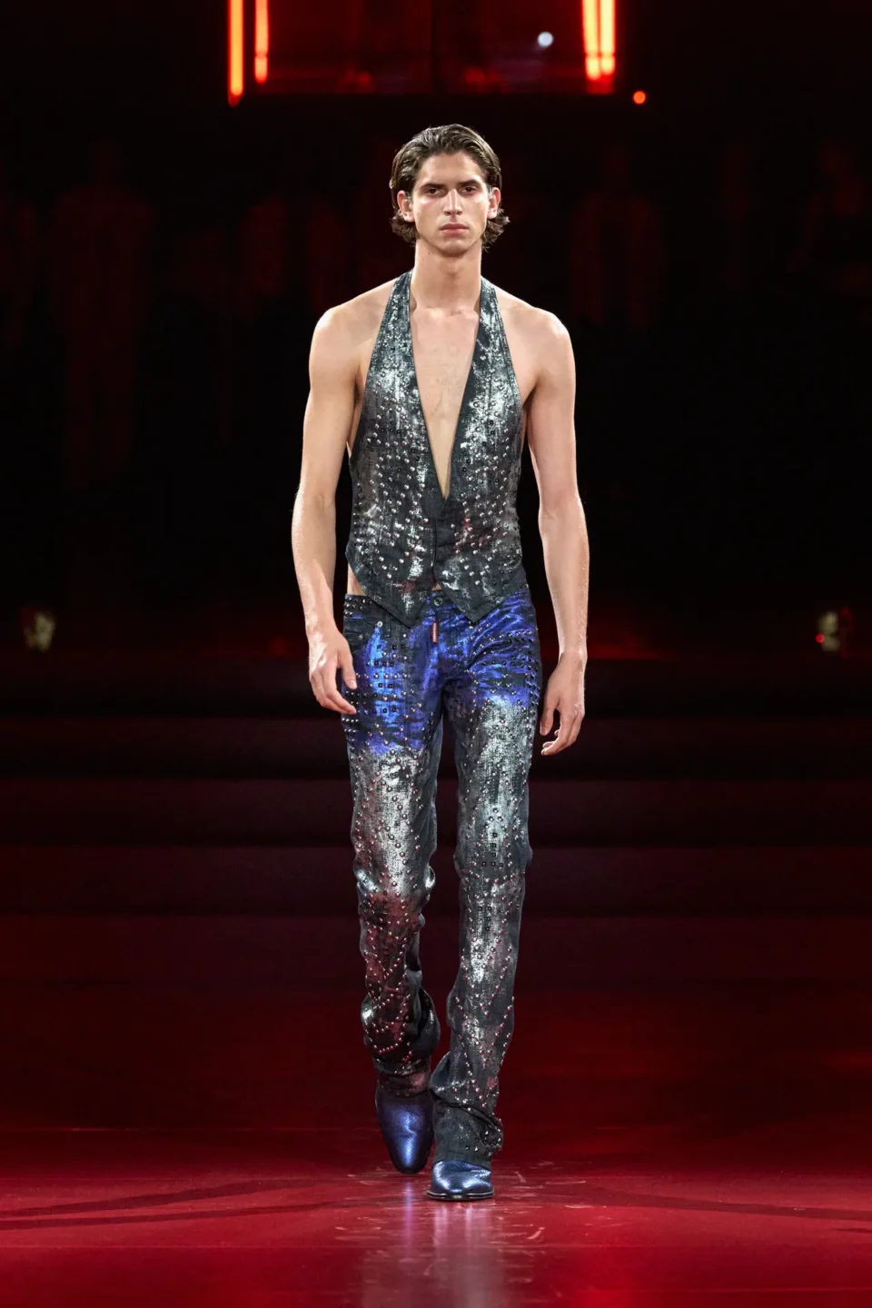 00031-dsquared2-spring-2025-menswear-credit-gorunway