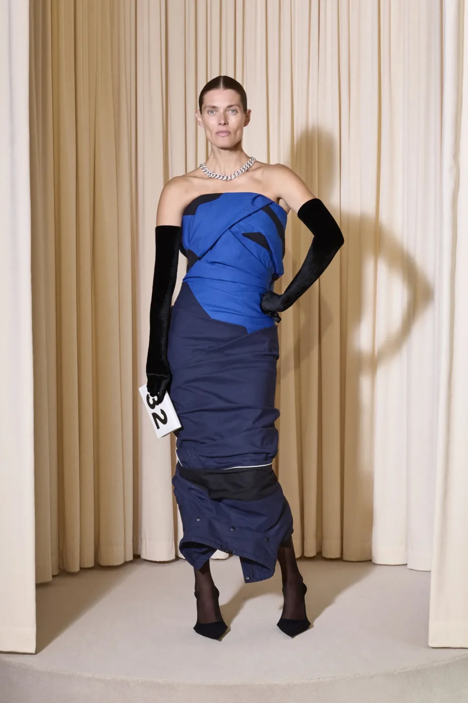 00032-balenciaga-fall-24-couture-credit-brand