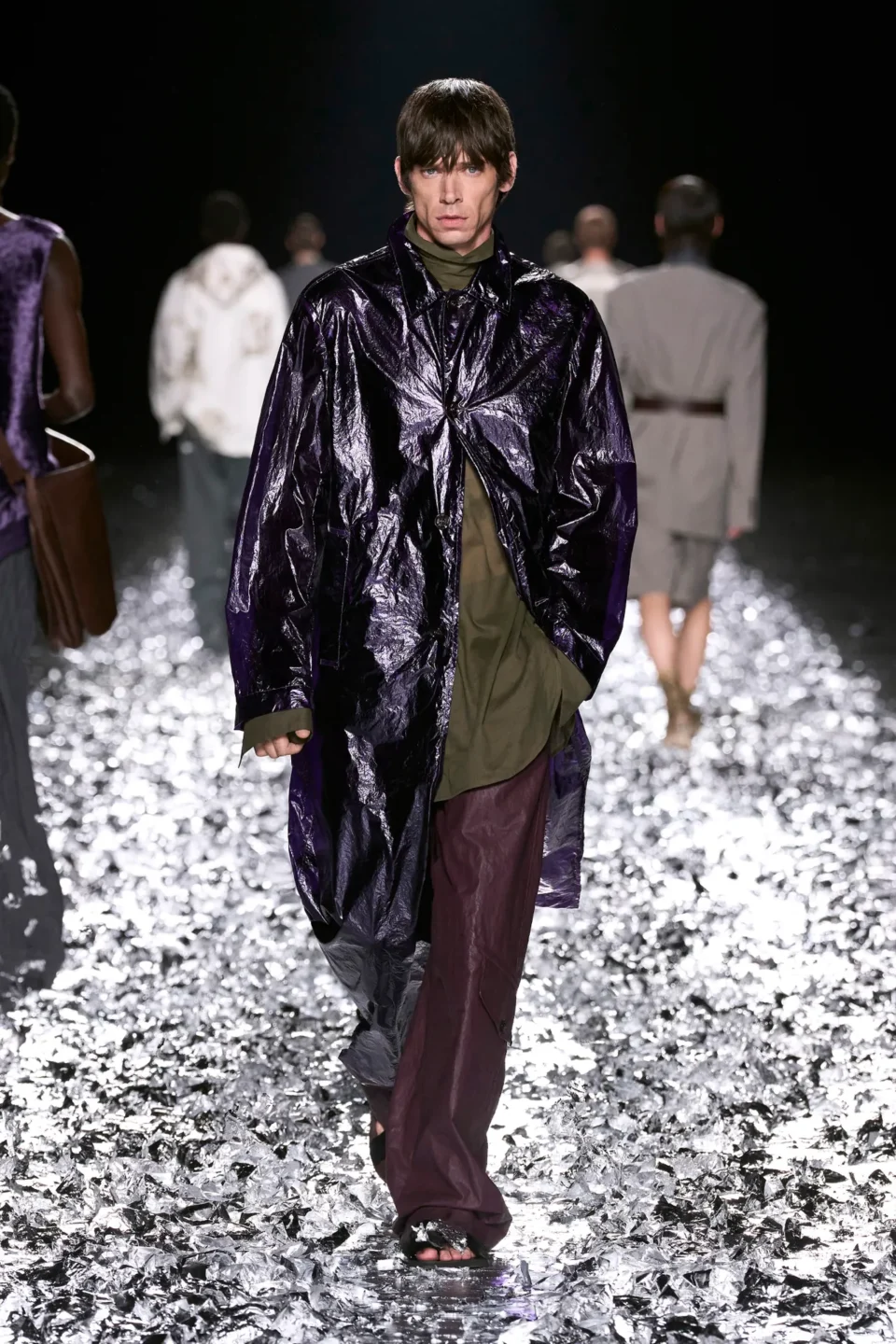 00032-dries-van-noten-spring-2025-menswear-credit-gorunway