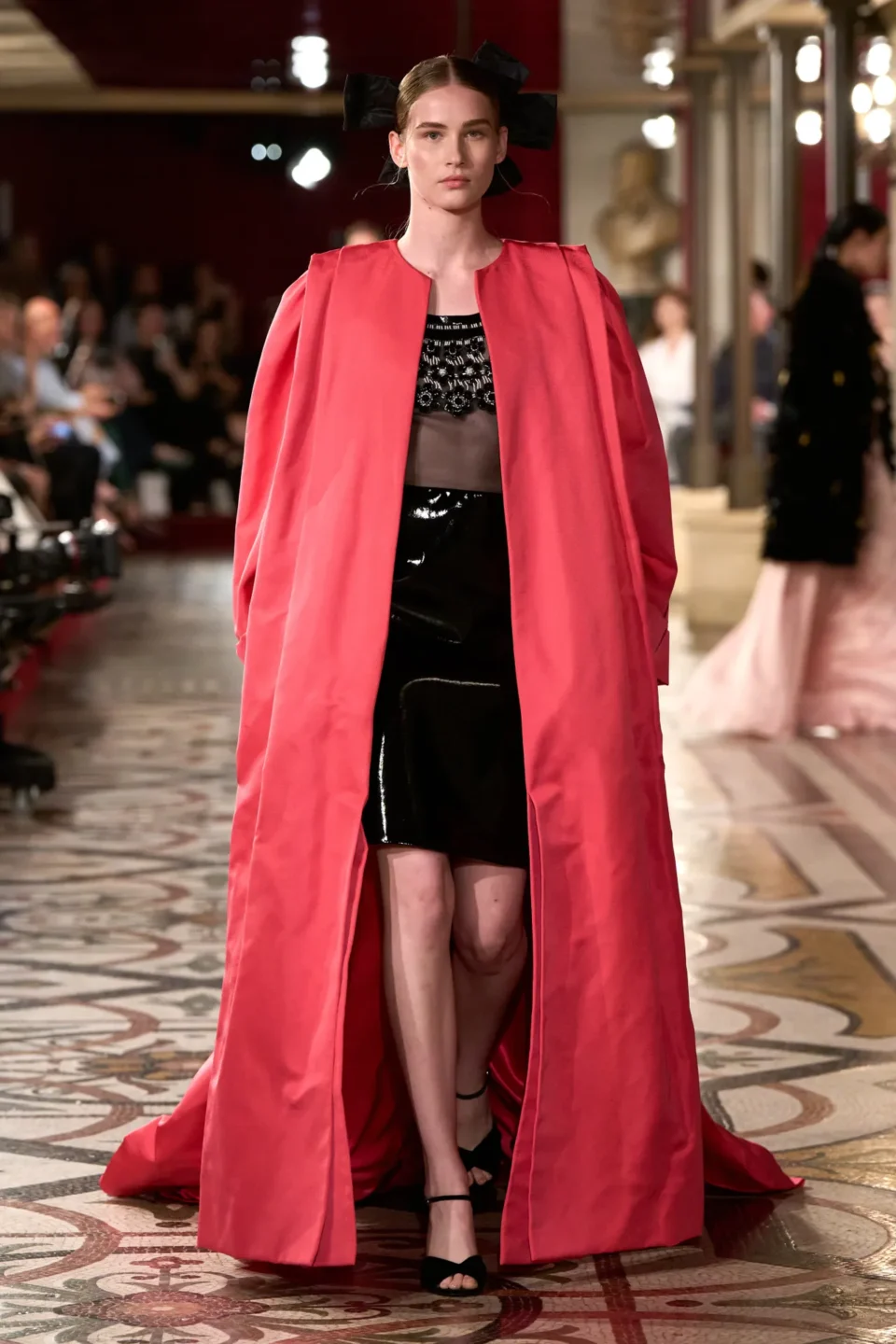 00033-chanel-fall-2024-couture-credit-gorunway