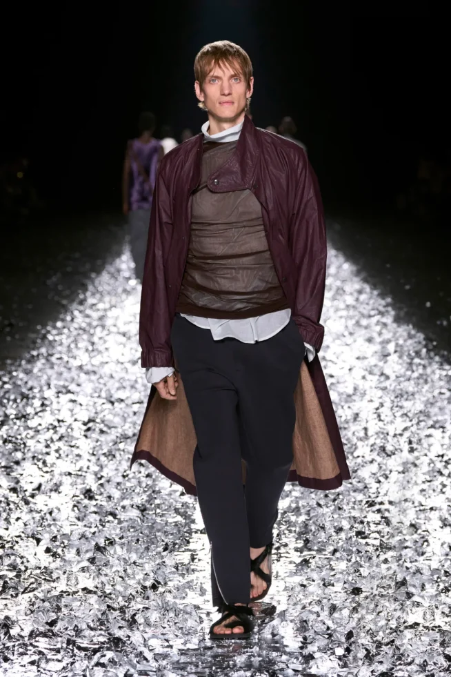 00033-dries-van-noten-spring-2025-menswear-credit-gorunway