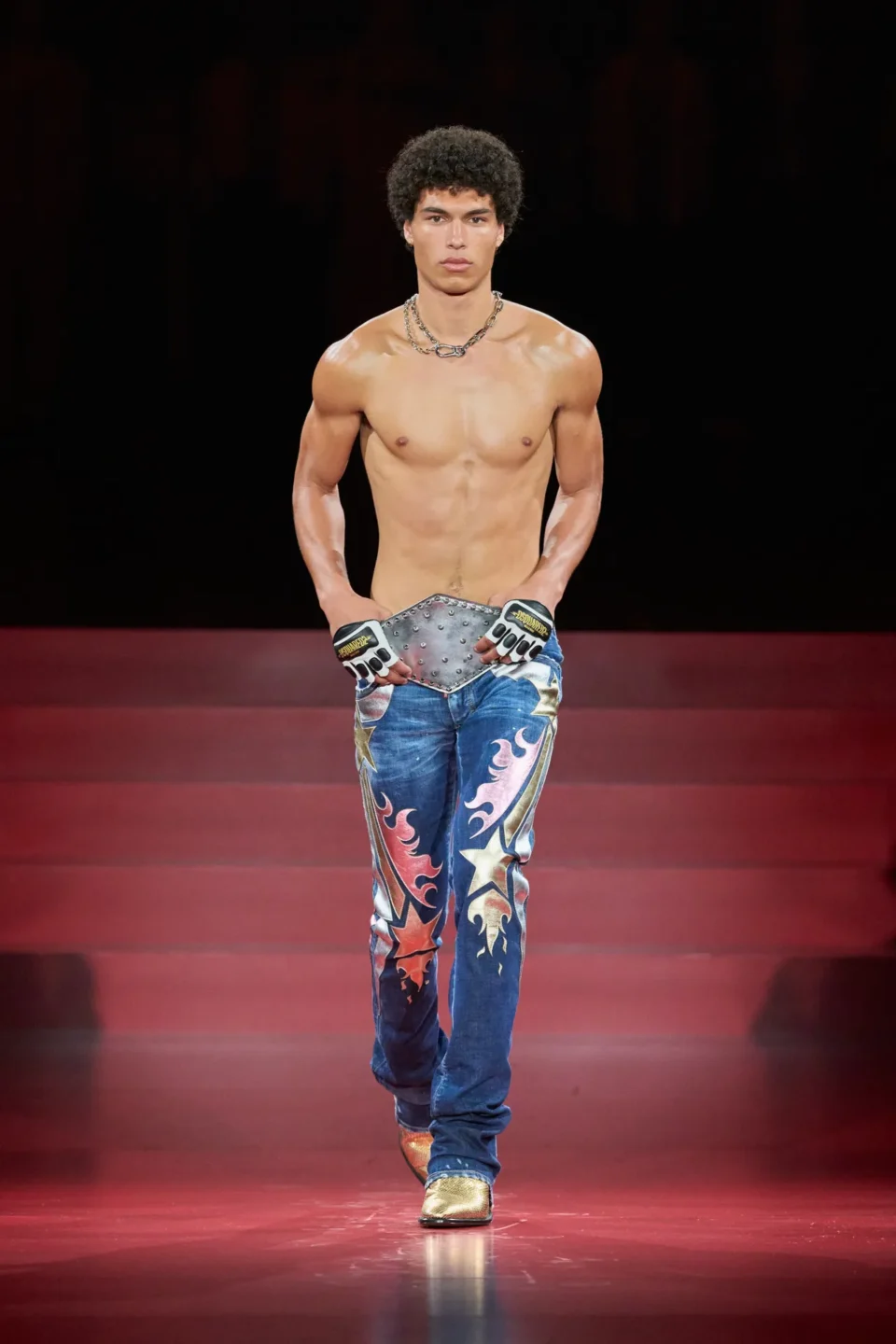 00035-dsquared2-spring-2025-menswear-credit-gorunway