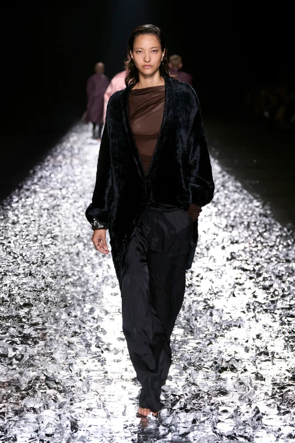 00036-dries-van-noten-spring-2025-menswear-credit-gorunway