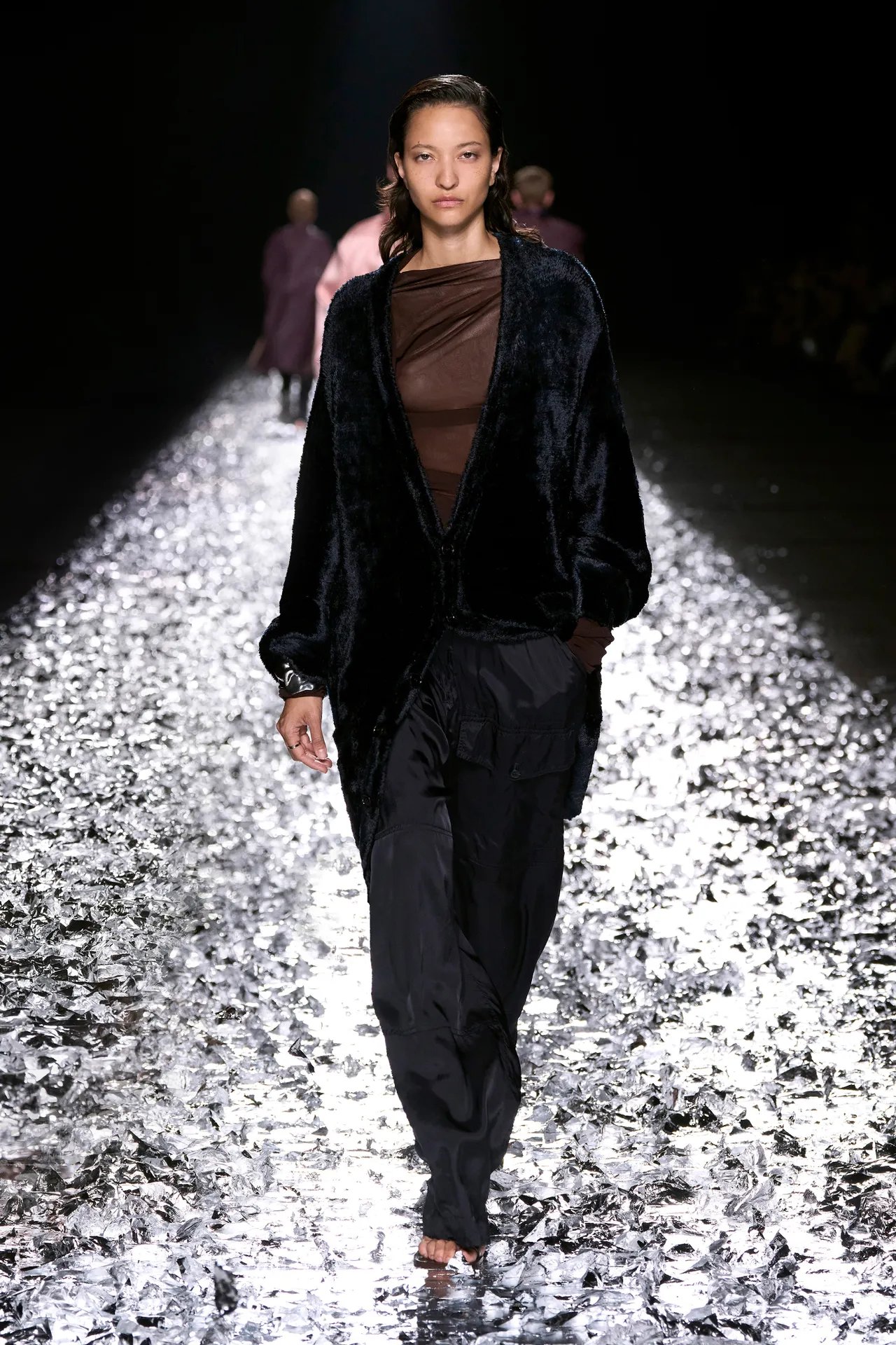 00036-dries-van-noten-spring-2025-menswear-credit-gorunway