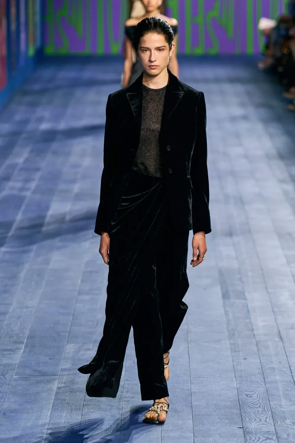 00037-christian-dior-fall-2024-couture-credit-gorunway