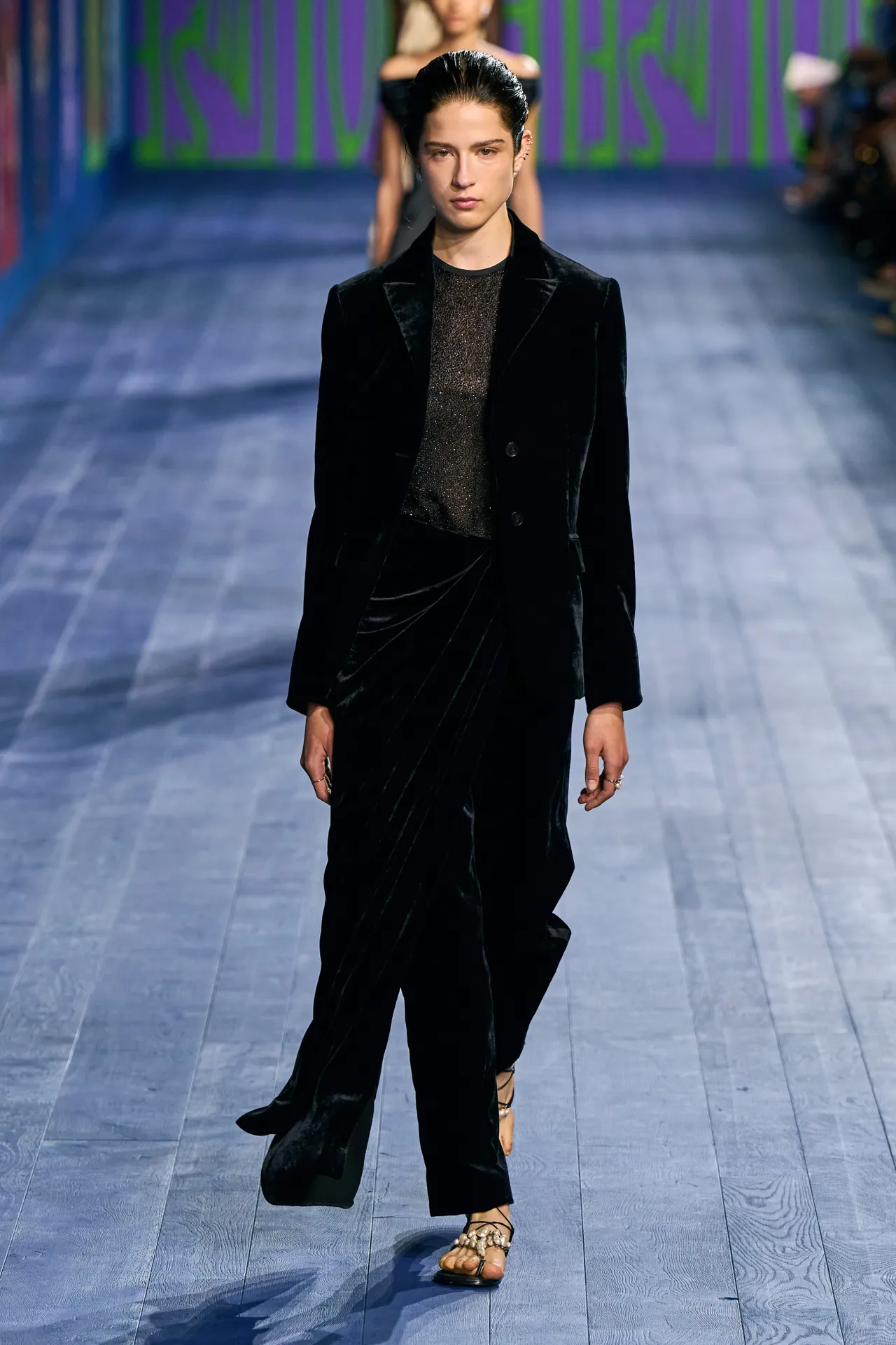 00037-christian-dior-fall-2024-couture-credit-gorunway