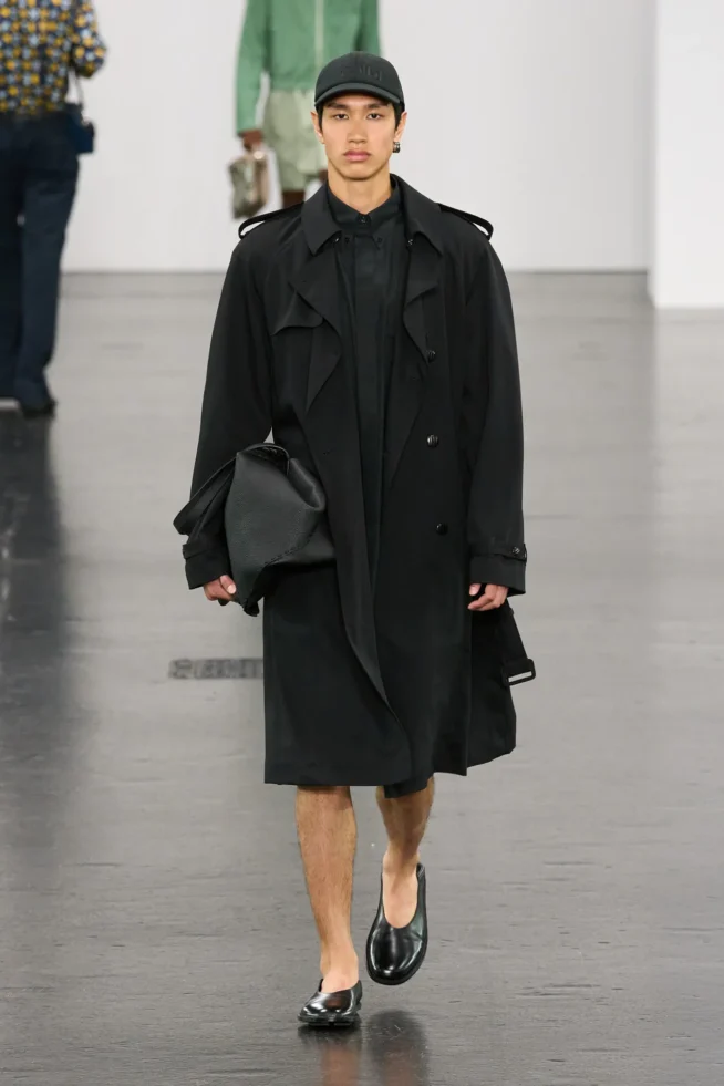 00037-fendi-spring-2025-menswear-credit-gorunway