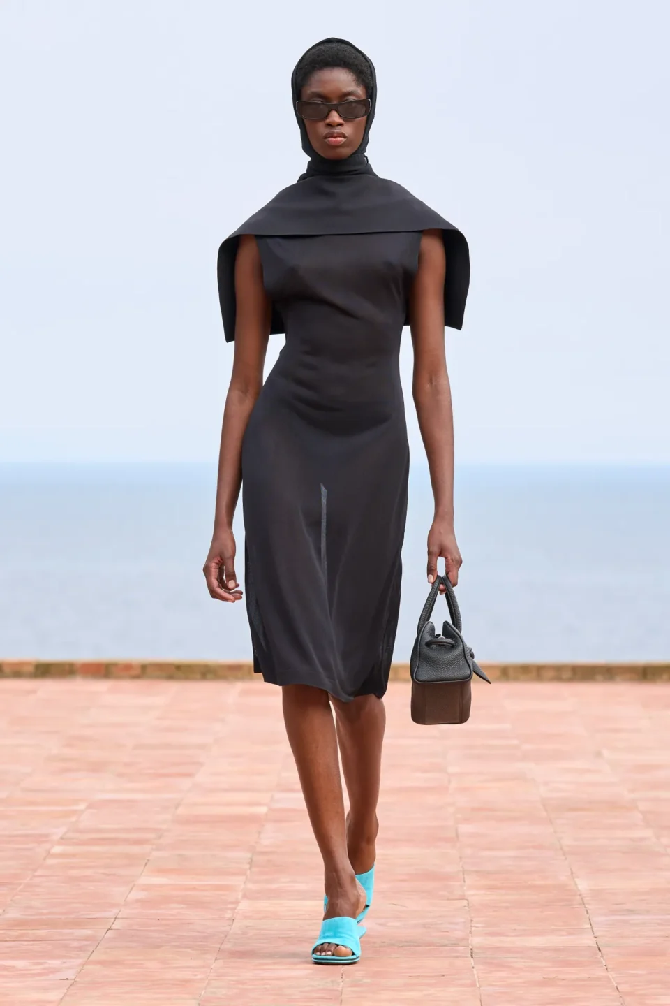 00037-jacquemus-fall-24-ready-to-wear-credit-gorunway