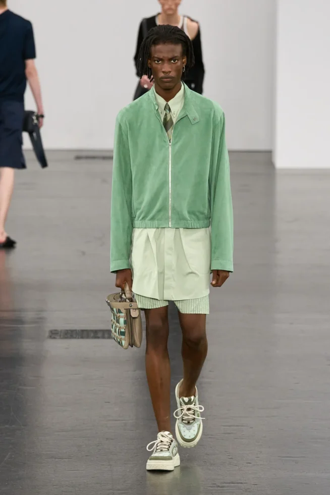 00038-fendi-spring-2025-menswear-credit-gorunway