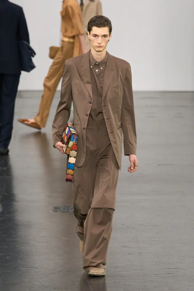 00040-fendi-spring-2025-menswear-credit-gorunway