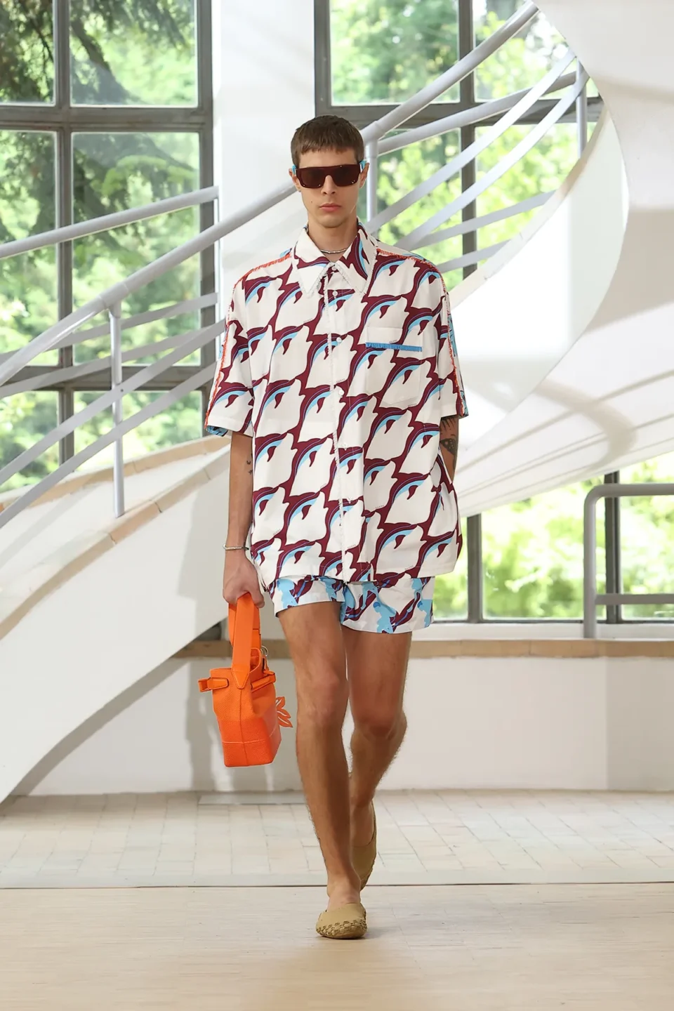 00040-gucci-spring-25-mens-credit-brand