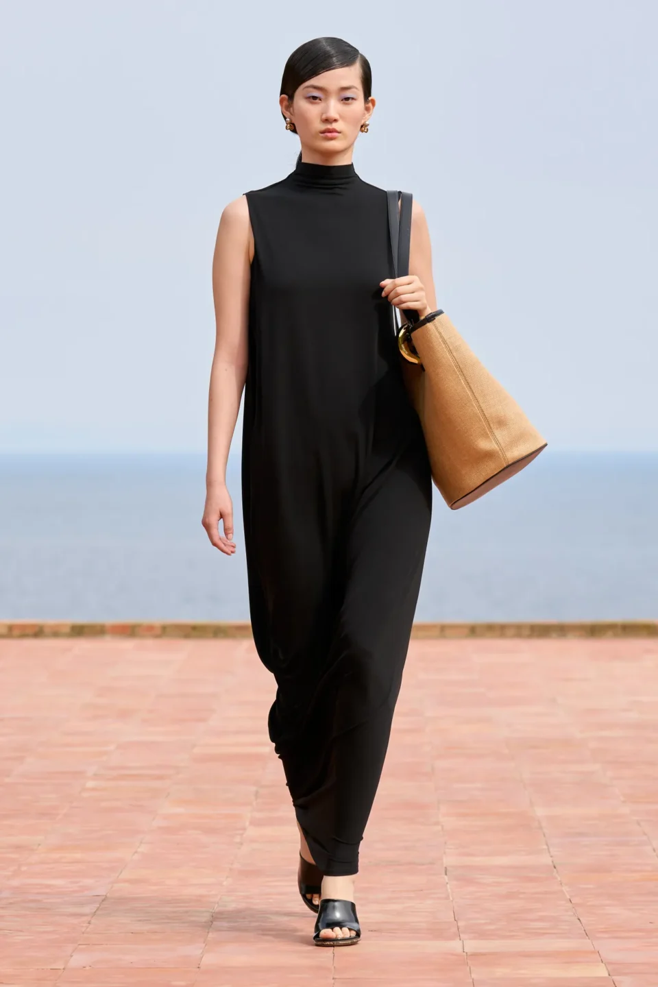 00040-jacquemus-fall-24-ready-to-wear-credit-gorunway